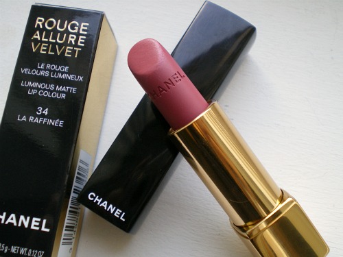 Bermad frynser Satire Rouge Allure Velvet de Chanel: matité et confort oui, ça existe! – Sapphire  Beauty Blog