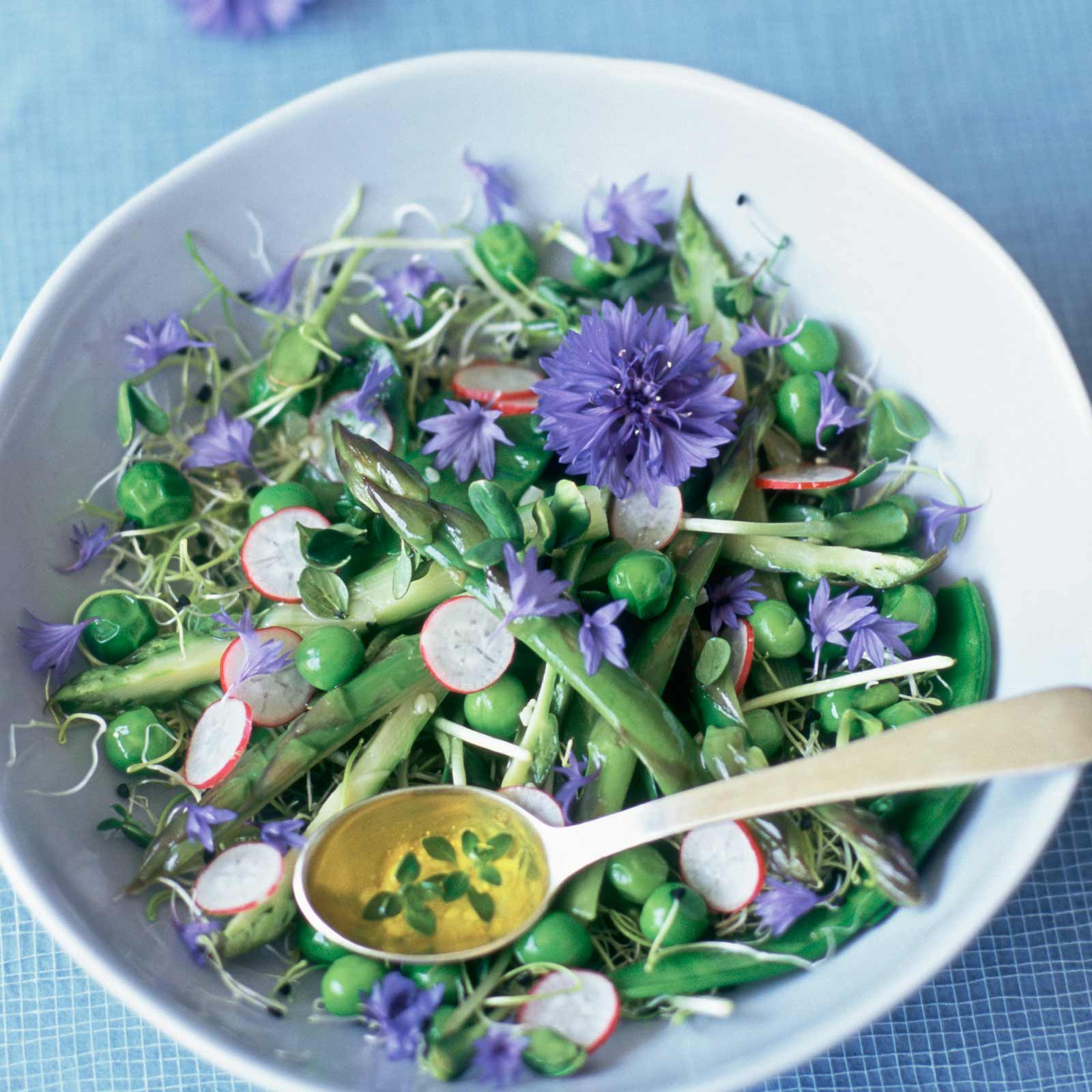salade-fraicheur-a-la-fleur-de-bleuet